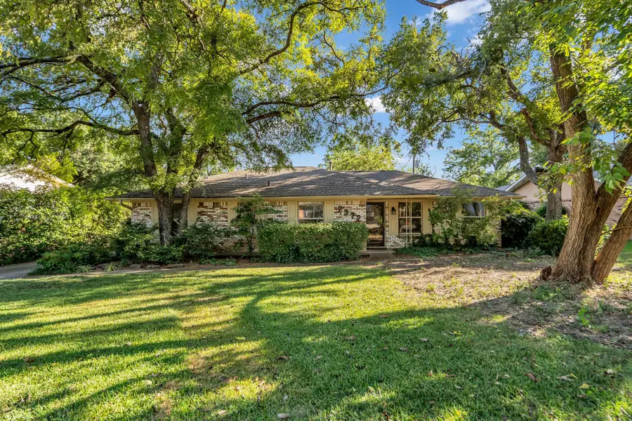 2972 Maydelle Lane, Farmers Branch, TX 75234 - Image #3