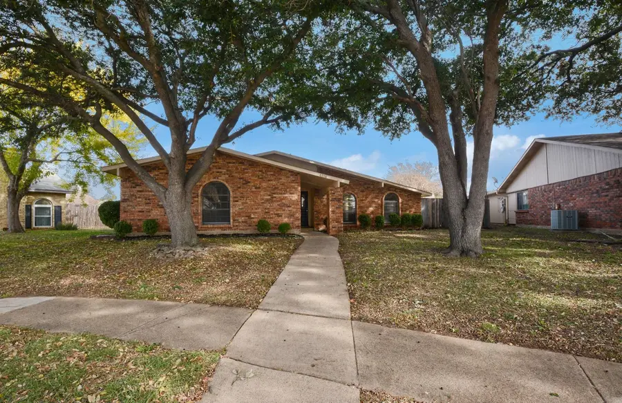 6316 Jennings Drive, The Colony, TX 75056 - Image #2