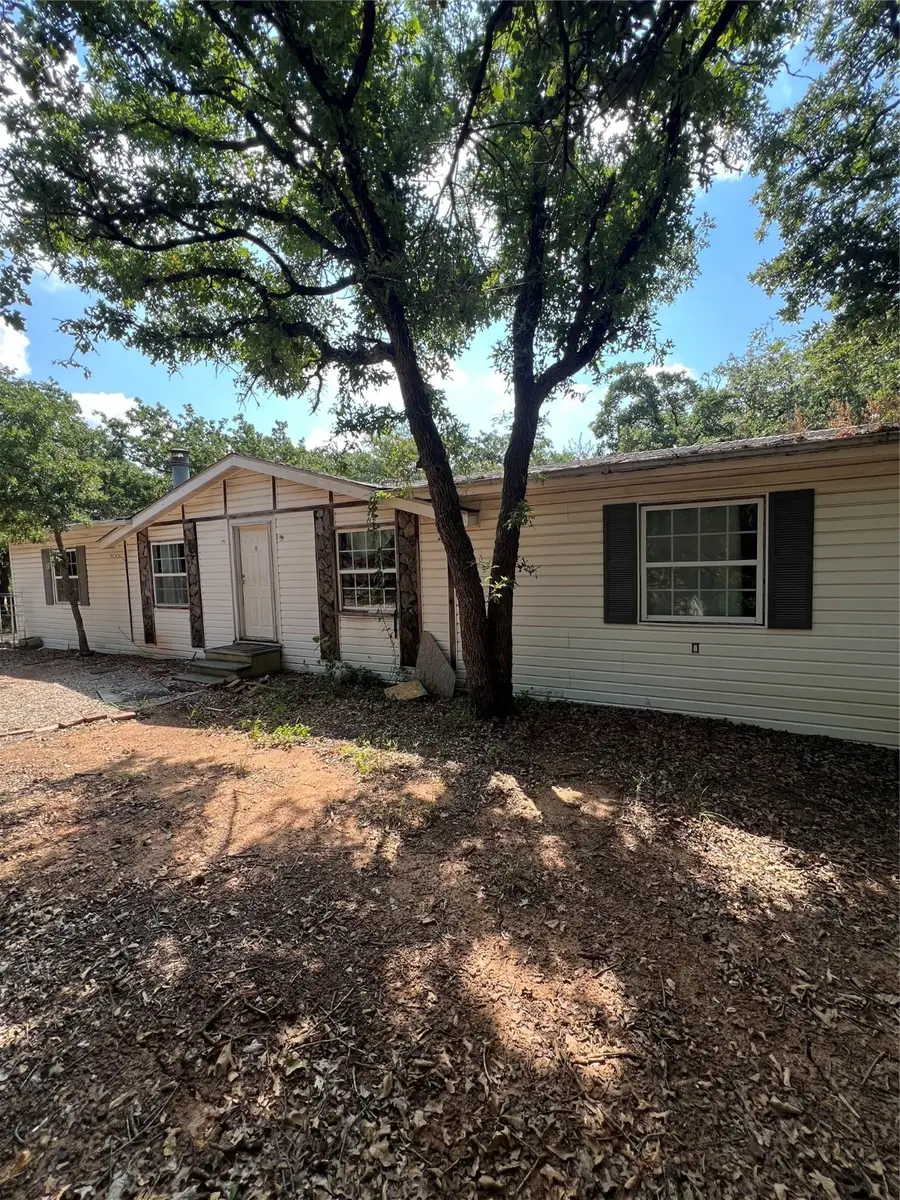 2109 Timber Top Trail, Joshua, TX 76058 - Image #2