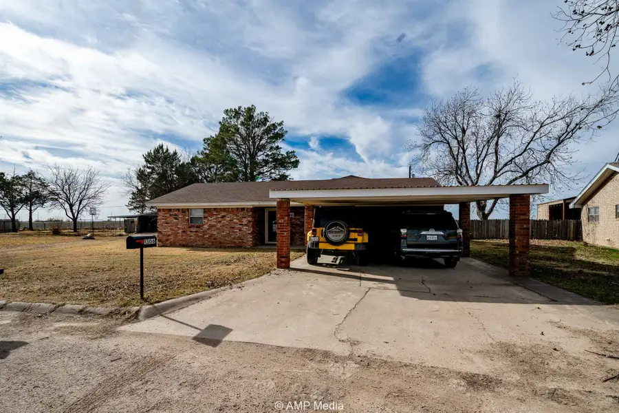 1306 Portland Avenue, Stamford, TX 79553 - Image #2