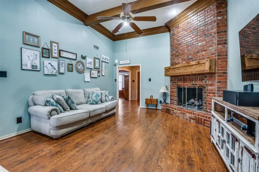 208 Catawba Road, Waxahachie, TX 75165 - Image #2