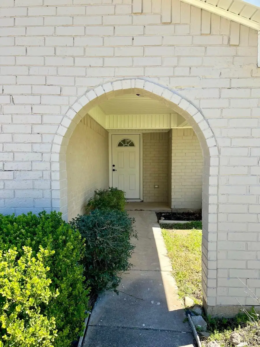 703 Redbud Drive, Forney, TX 75126 - Image #2