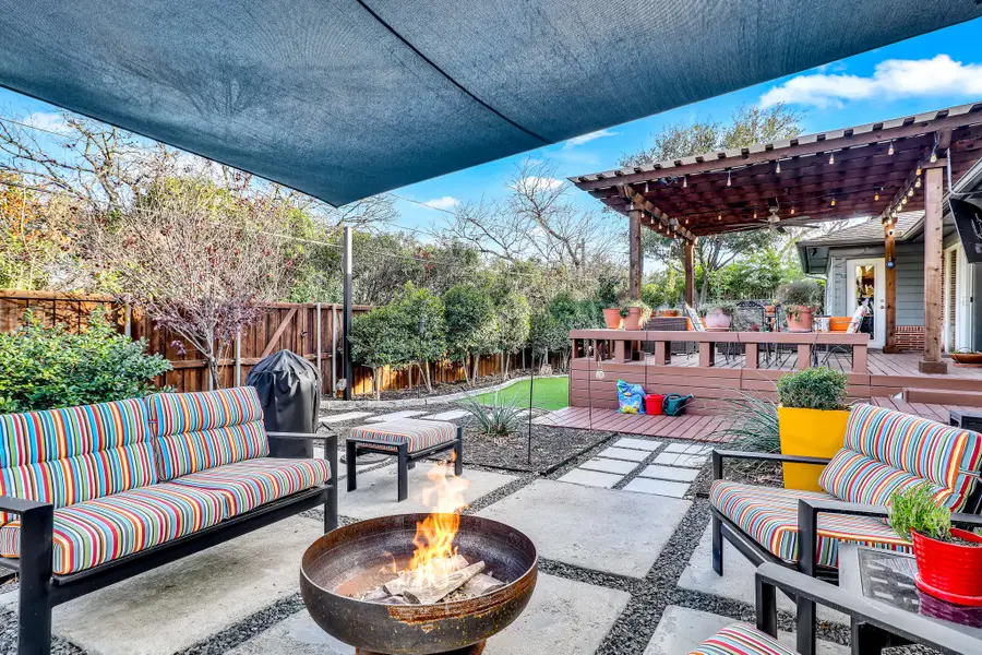 9964 Mixon Drive, Dallas, TX 75220 - Image #2