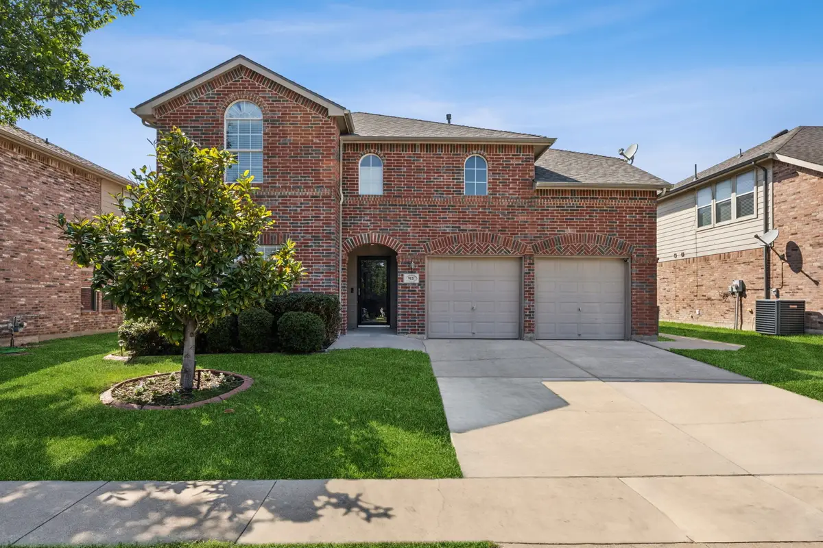 9121 Liberty Crossing Drive, Fort Worth, TX 76131 - Image #1