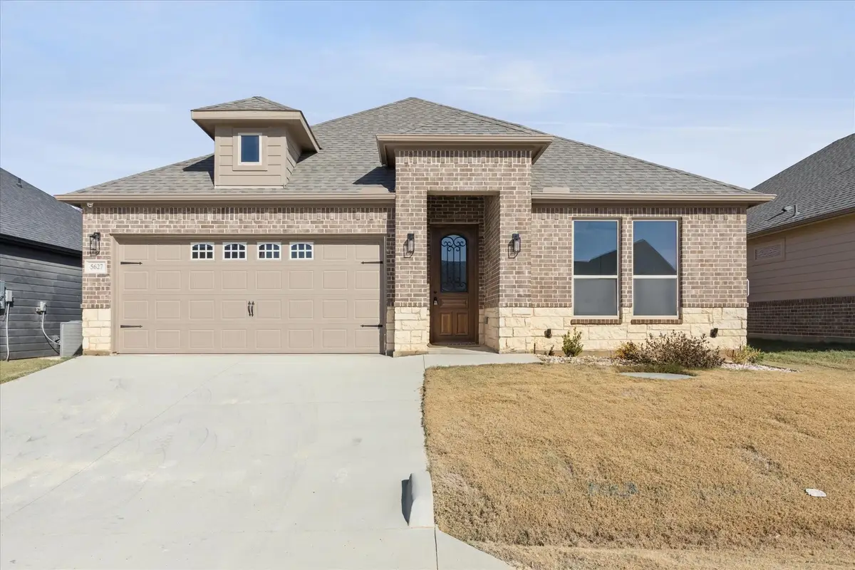 5627 Barkridge Drive, Granbury, TX 76048 - Image #1