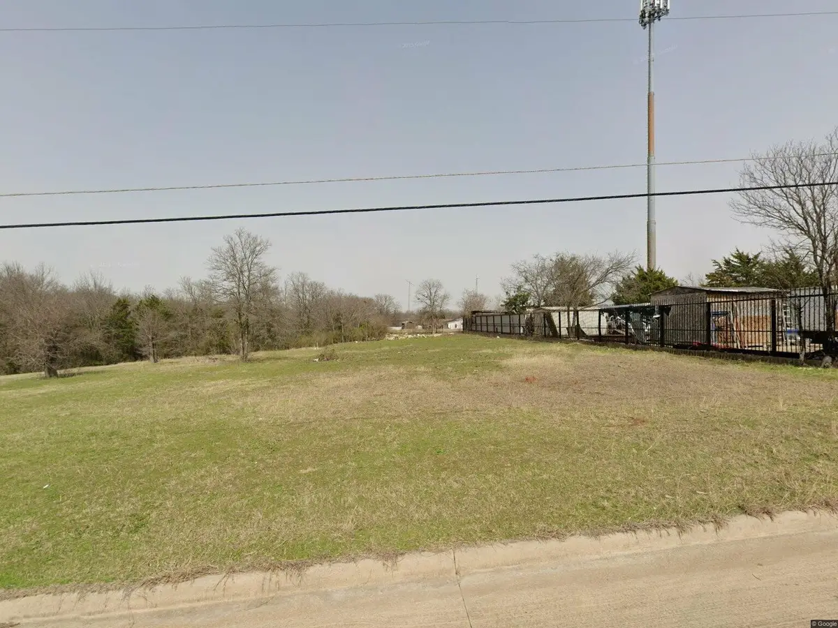 1213 Lyndon Avenue, Desoto, TX 75115 - Image #1