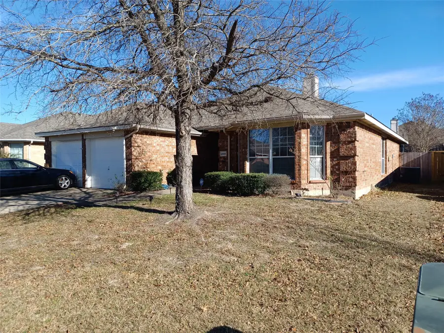 2808 Goldfinch Drive, Mesquite, TX 75181 - Image #2