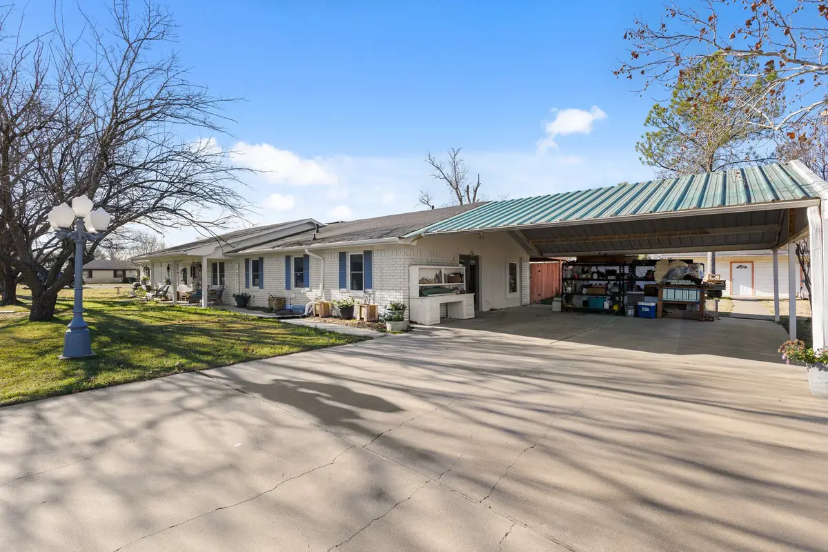 210 S Booth Street, Mart, TX 76664 - #1