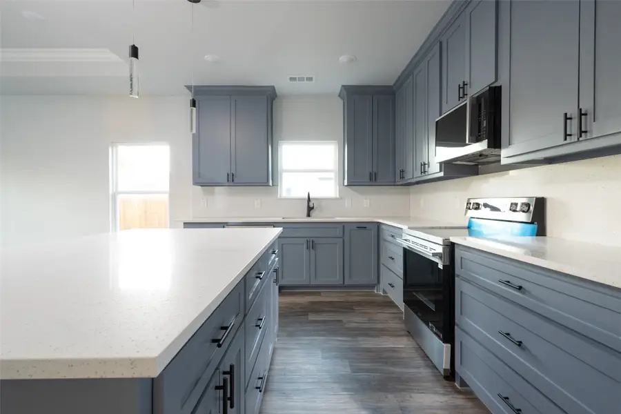 411 W Elm Street, Whitewright, TX 75491 - Image #3