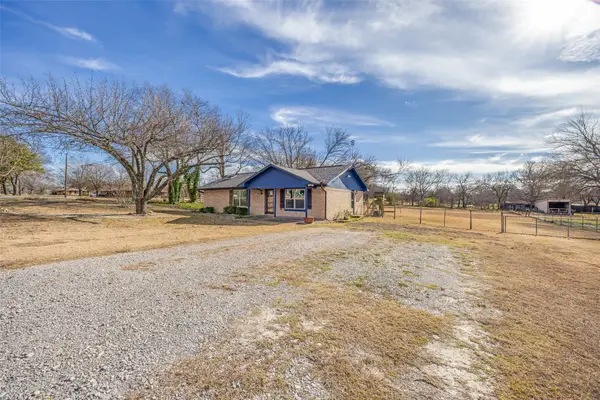 301 Pecan Street, Tom Bean, TX 76273