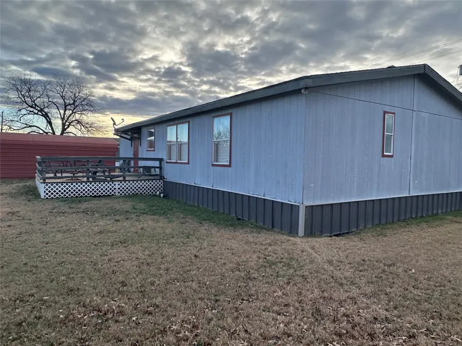 307 W Division Street, Graford, TX 76449 - Image #3