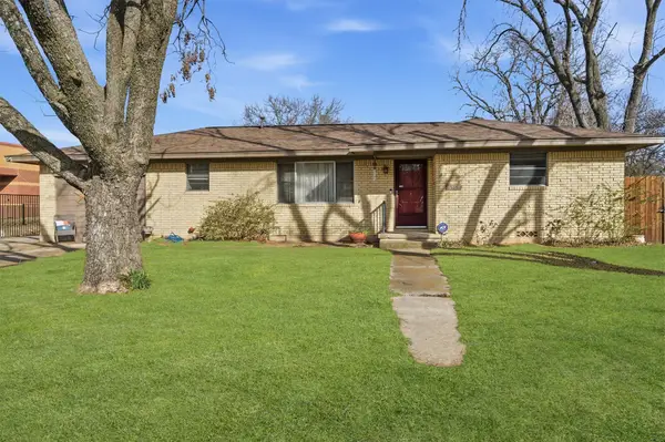 515 Pecan Street, Collinsville, TX 76233