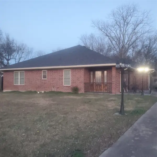 2517 Utilis Street, Greenville, TX 75401