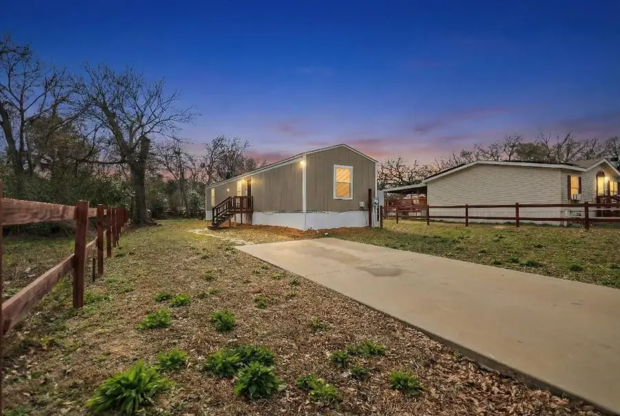 307 Saint Joseph Street, Athens, TX 75751 - Image #3