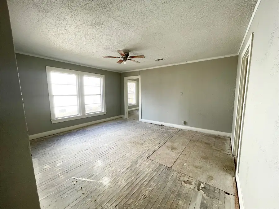 1061 19th Street Se, Paris, TX 75460 - Image #2