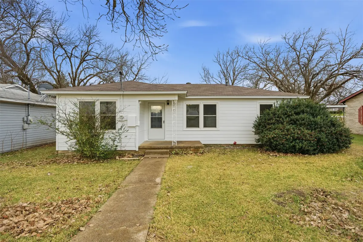 307 Playdium Drive, West, TX 76691 - Image #1