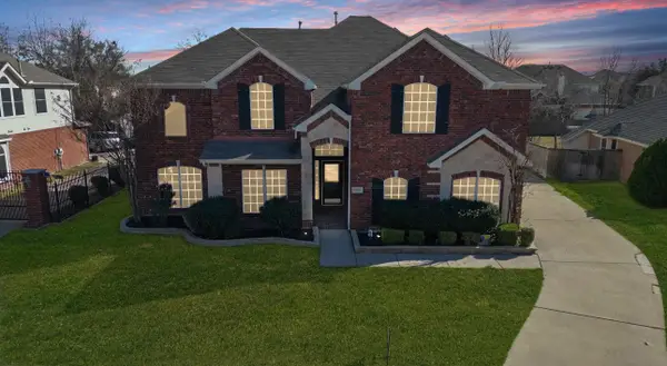 2831 Kate Lane, Grand Prairie, TX 75052