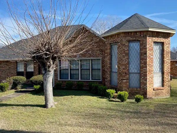 2314 Rogers Avenue, Lancaster, TX 75134
