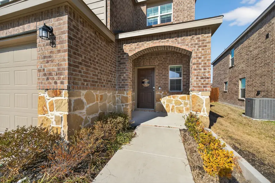 2081 Henrietta Drive, Forney, TX 75126 - Image #2