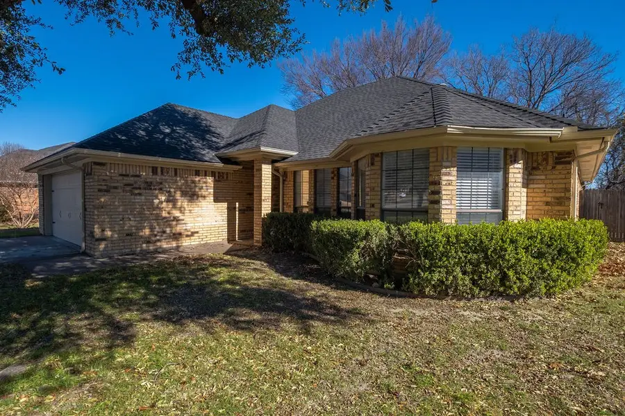 7124 Windhaven Road, North Richland Hills, TX 76182 - Image #2
