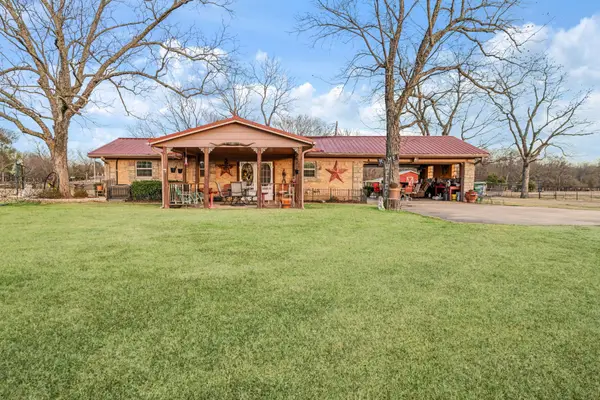9216 Farm Road 195, Paris, TX 75462