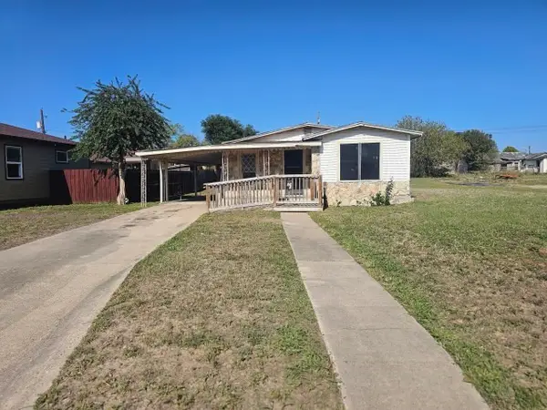 630 E B Avenue, Kingsville, TX 78363