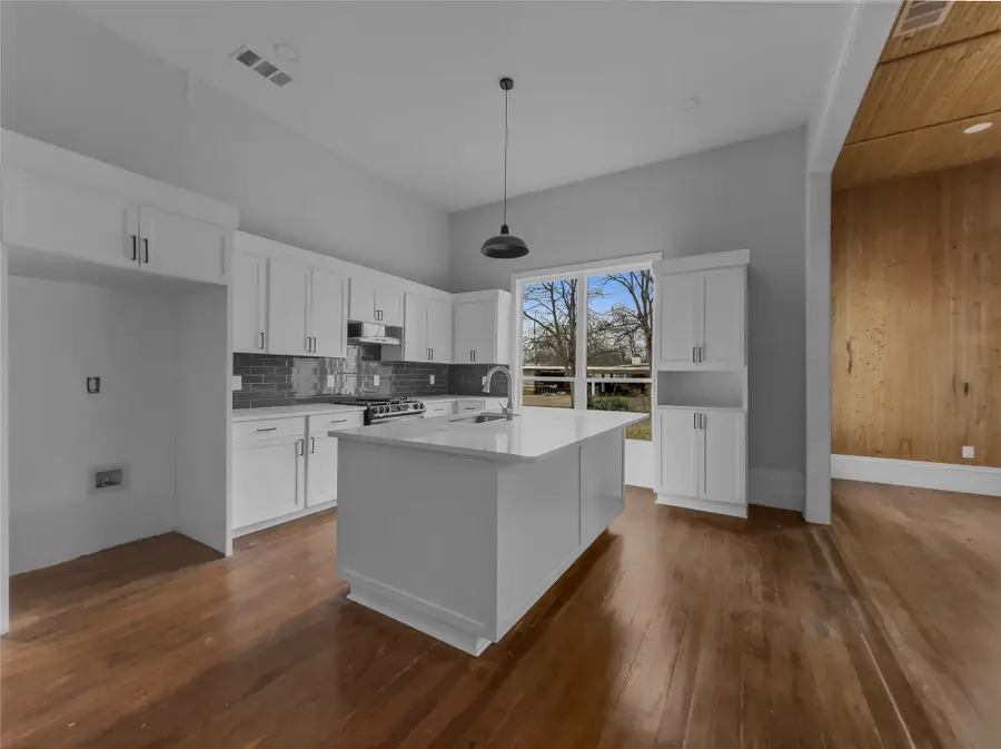 3906 Houston Street, Greenville, TX 75401 - Image #2