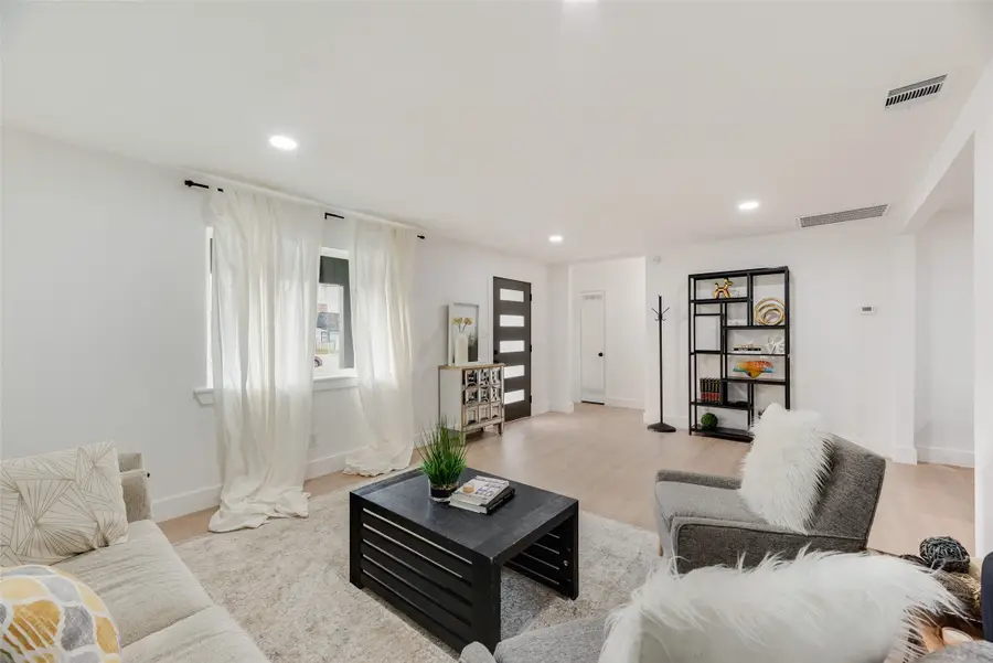 218 Howard Street, Royse City, TX 75189 - #3