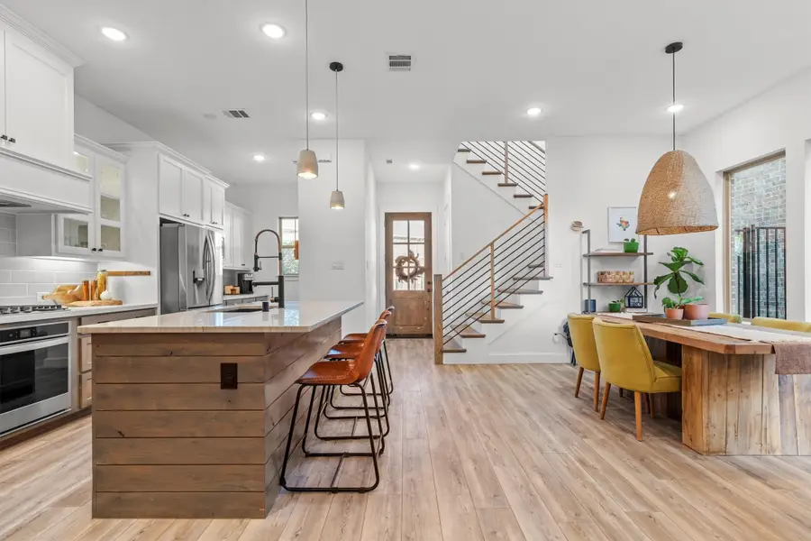 813 Forest Lake Road, Flower Mound, TX 75028 - Image #3