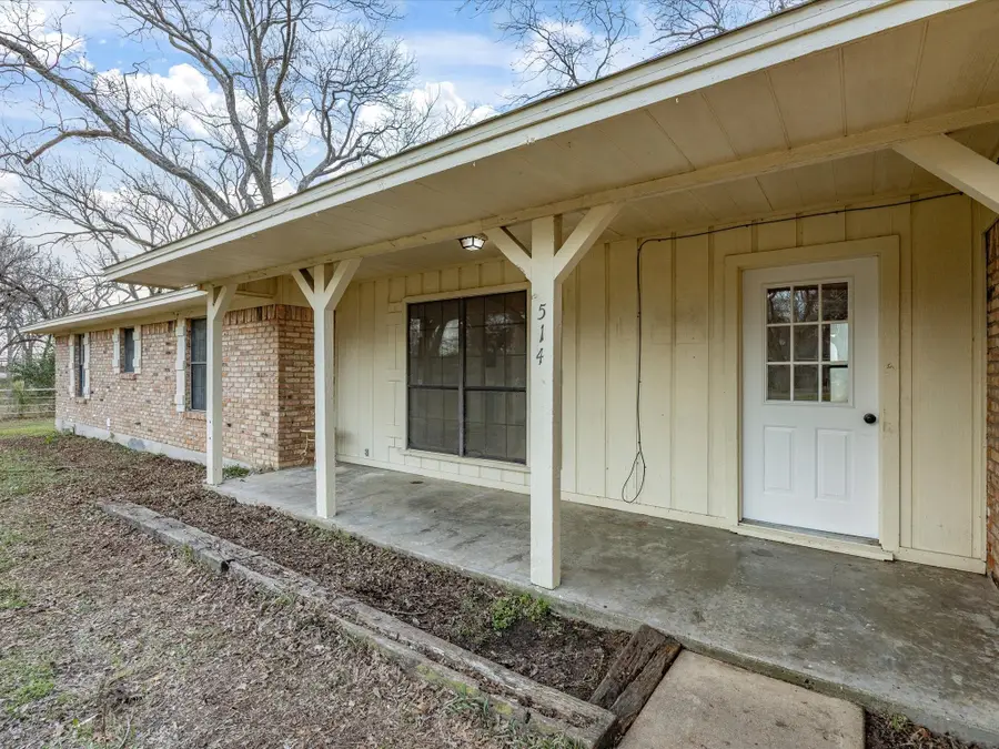 514 Dallas Street, Italy, TX 76651 - Image #3