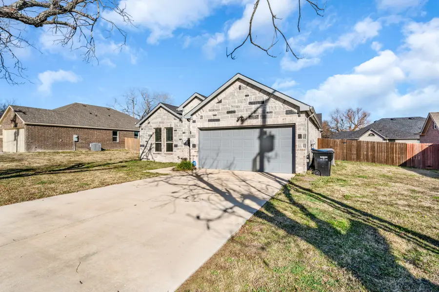 3820 Mcdougal Street, Greenville, TX 75401 - Image #3