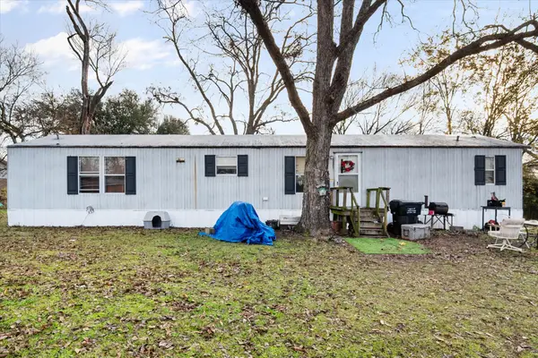 515 S 10th Avenue, Teague, TX 75860