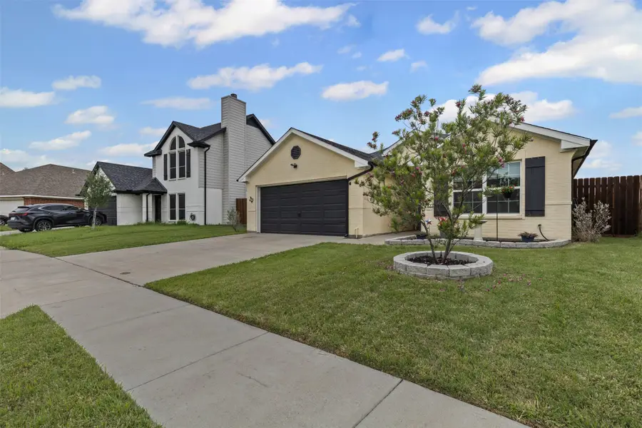 2104 Shane Avenue, Fort Worth, TX 76134 - Image #2