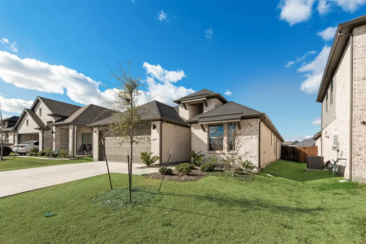 209 Little Bridge Drive, Lavon, TX 75166 - Image #1