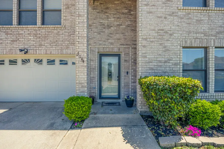 3144 Longbow Drive, Grand Prairie, TX 75052 - Image #2