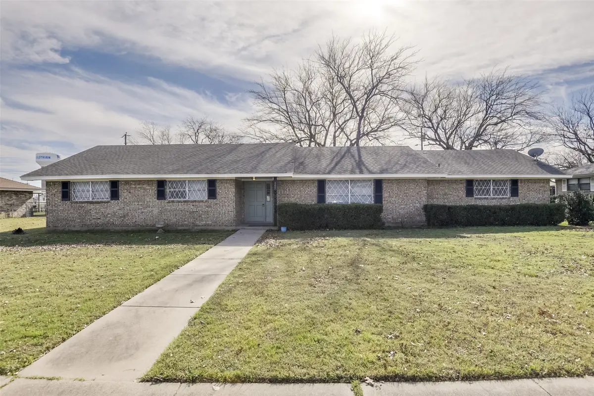 105 Stiles Drive, Midlothian, TX 76065 - Image #1