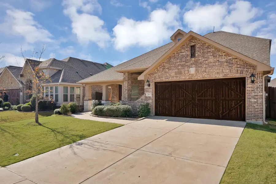 207 Arborside Drive, Waxahachie, TX 75165 - Image #2