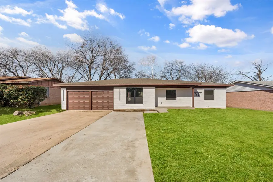 2011 E Park Row Drive, Arlington, TX 76010 - Image #3