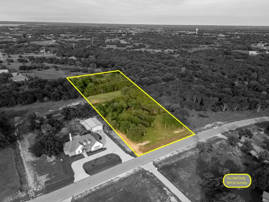 2124 Lacee Court, Granbury, TX 76048 - Image #3