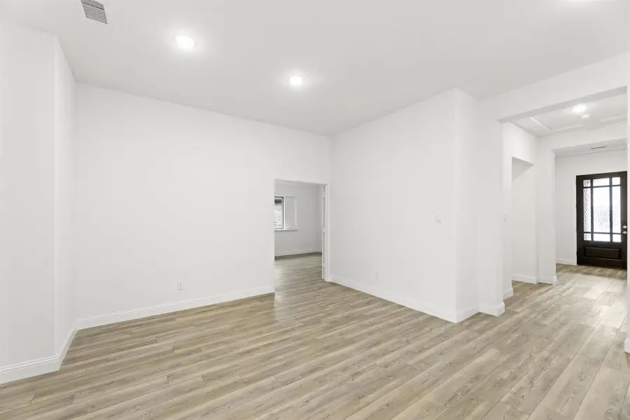 1404 Elle Lane, Aubrey, TX 76227 - Image #3