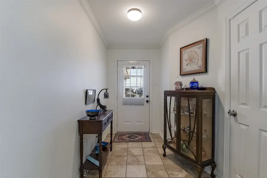 603 Columbia Avenue, Waxahachie, TX 75165 - #3