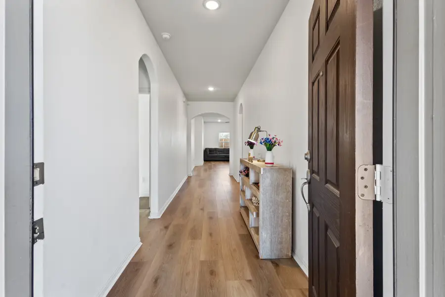 1548 Woodlake Drive, Waxahachie, TX 75165 - Image #3