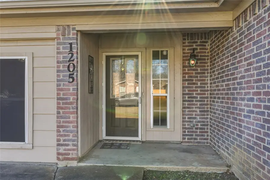 1205 Stone Creek Drive, Mansfield, TX 76063 - Image #3