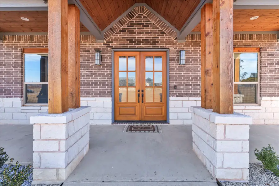 6641 Buffalo Ridge Circle, Godley, TX 76044 - Image #3