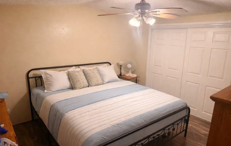 7040 Horseshoe Bend Trail, Weatherford, TX 76087 - Image #2