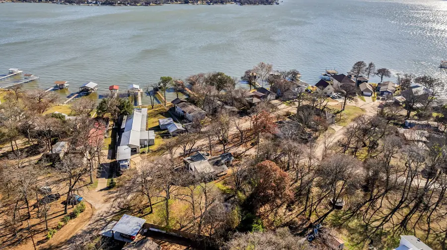 219 Fernwood Drive, Mabank, TX 75156 - Image #2