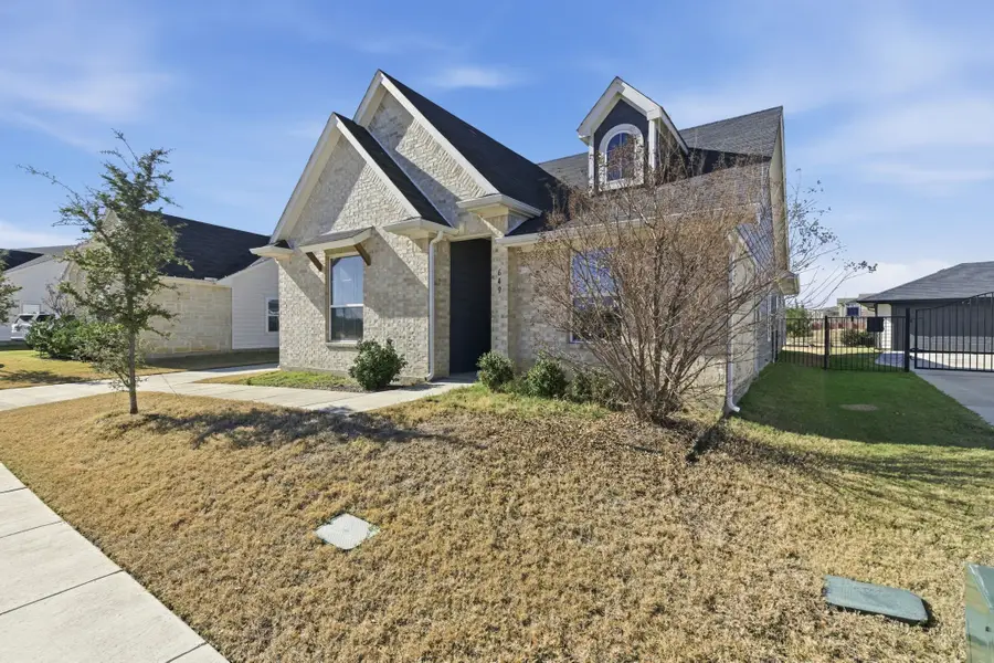 649 Charlotte Lane, Burleson, TX 76028 - Image #2