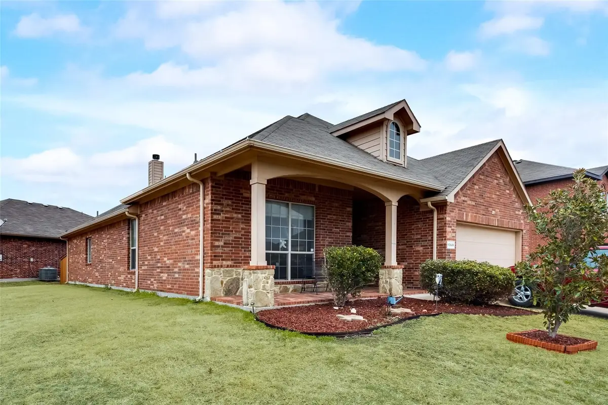 10928 Hawks Landing Road, Haslet, TX 76052 - Image #1
