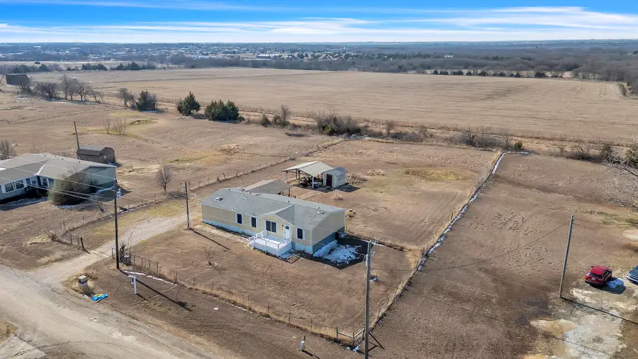 3909 Adriels Lane, Venus, TX 76084 - Image #3