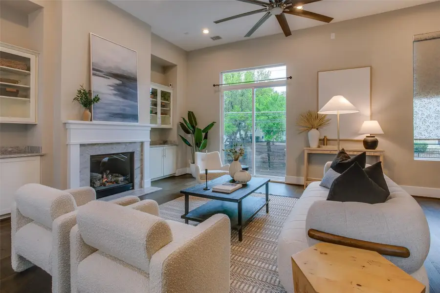 381 E Greenbriar Lane #804, Dallas, TX 75203 - Image #3